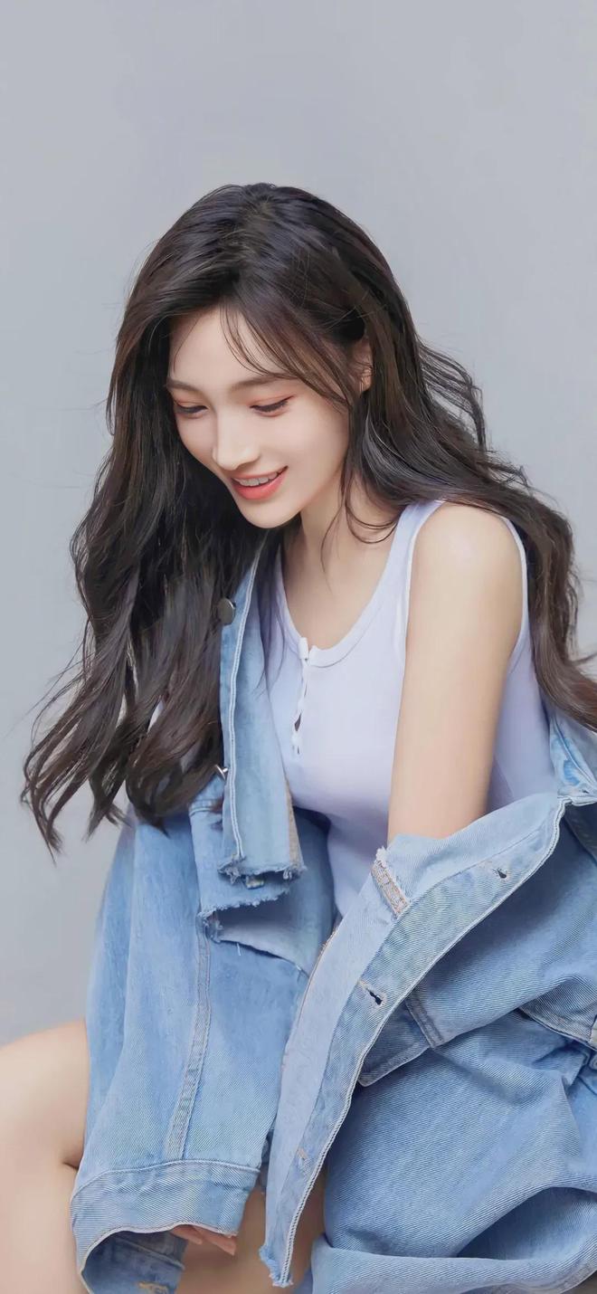 透过校服看到乳突